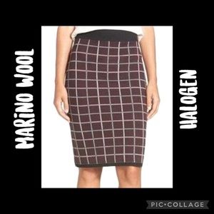 Nordstrom’s Halogen. Marino wool knit, window pane Pencil skirt. Sz XL